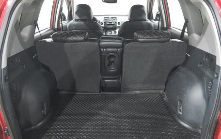 Toyota RAV4, 2005 год, 1 049 000 рублей, 25 фотография