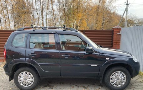 Chevrolet Niva I рестайлинг, 2016 год, 730 000 рублей, 4 фотография