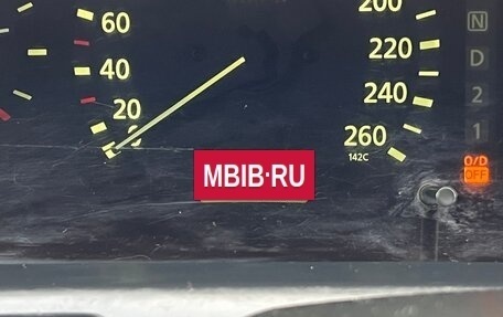 Nissan Maxima VIII, 2000 год, 165 000 рублей, 32 фотография