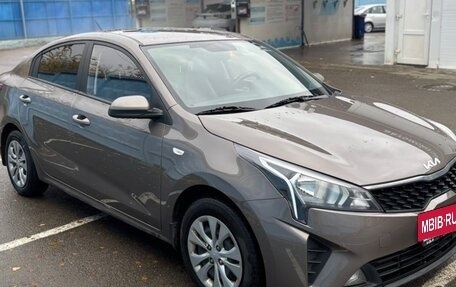 KIA Rio IV, 2022 год, 1 650 000 рублей, 2 фотография