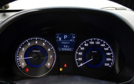 Hyundai Solaris II рестайлинг, 2012 год, 699 000 рублей, 15 фотография