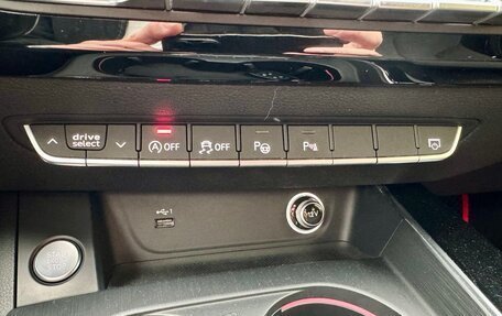 Audi A4, 2019 год, 3 800 000 рублей, 15 фотография