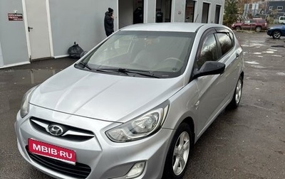 Hyundai Solaris II рестайлинг, 2011 год, 690 000 рублей, 1 фотография