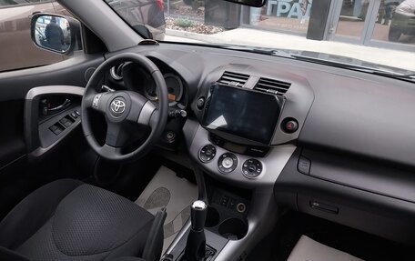 Toyota RAV4, 2006 год, 1 270 000 рублей, 19 фотография