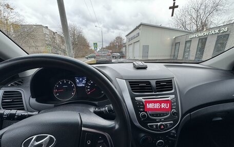 Hyundai Solaris II рестайлинг, 2011 год, 690 000 рублей, 8 фотография