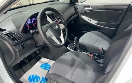 Hyundai Solaris II рестайлинг, 2012 год, 853 000 рублей, 14 фотография