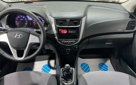 Hyundai Solaris II рестайлинг, 2012 год, 853 000 рублей, 16 фотография