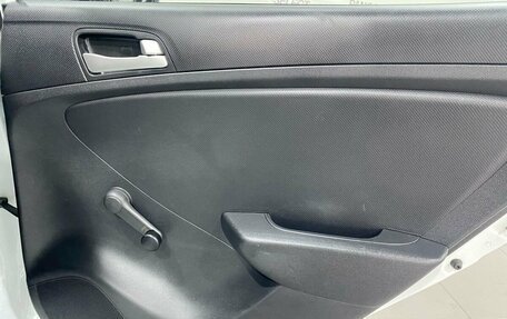 Hyundai Solaris II рестайлинг, 2012 год, 853 000 рублей, 24 фотография