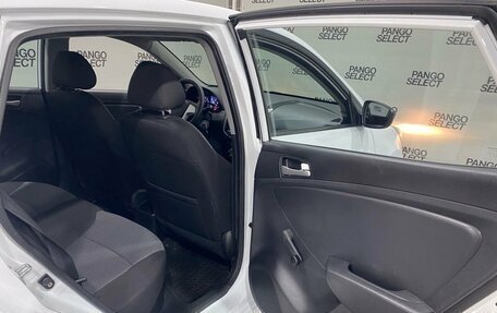 Hyundai Solaris II рестайлинг, 2012 год, 853 000 рублей, 23 фотография