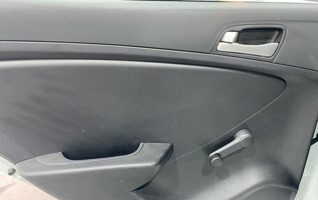 Hyundai Solaris II рестайлинг, 2012 год, 853 000 рублей, 20 фотография