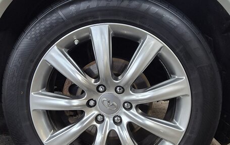 Infiniti QX56, 2013 год, 1 925 000 рублей, 7 фотография