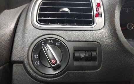 Volkswagen Polo VI (EU Market), 2011 год, 520 000 рублей, 14 фотография