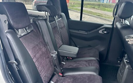 Nissan Pathfinder, 2011 год, 1 690 000 рублей, 19 фотография