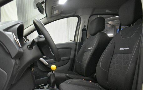 Renault Sandero II рестайлинг, 2015 год, 799 000 рублей, 7 фотография