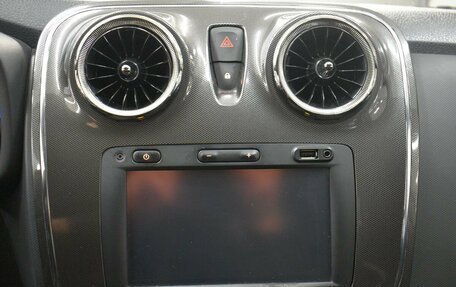 Renault Sandero II рестайлинг, 2015 год, 799 000 рублей, 15 фотография