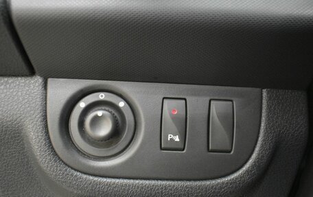 Renault Sandero II рестайлинг, 2015 год, 799 000 рублей, 12 фотография