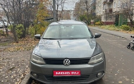 Volkswagen Jetta VI, 2012 год, 850 000 рублей, 1 фотография