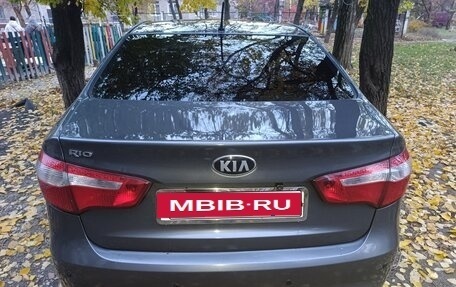 KIA Rio III рестайлинг, 2013 год, 980 000 рублей, 1 фотография