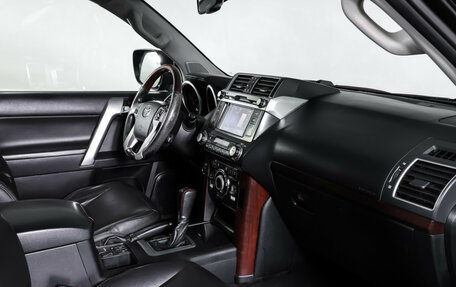 Toyota Land Cruiser Prado 150 рестайлинг 2, 2014 год, 2 449 000 рублей, 11 фотография