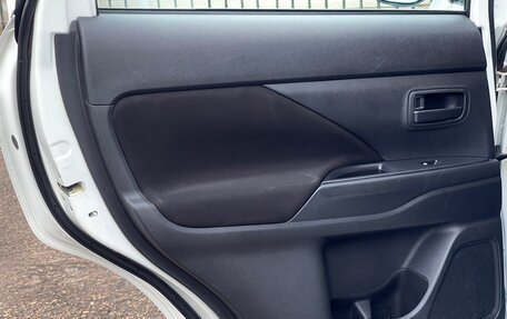 Mitsubishi Outlander III рестайлинг 3, 2017 год, 1 969 000 рублей, 21 фотография