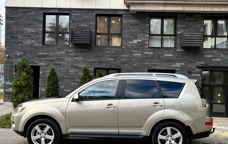 Mitsubishi Outlander III рестайлинг 3, 2008 год, 895 000 рублей, 4 фотография