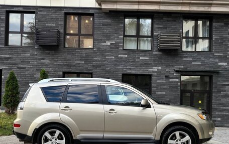 Mitsubishi Outlander III рестайлинг 3, 2008 год, 895 000 рублей, 8 фотография