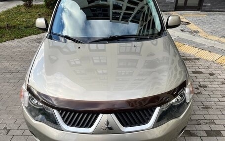 Mitsubishi Outlander III рестайлинг 3, 2008 год, 895 000 рублей, 9 фотография
