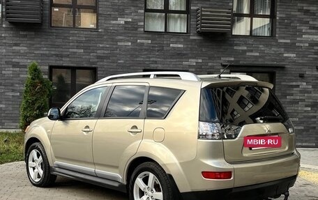 Mitsubishi Outlander III рестайлинг 3, 2008 год, 895 000 рублей, 5 фотография