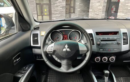 Mitsubishi Outlander III рестайлинг 3, 2008 год, 895 000 рублей, 22 фотография
