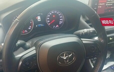 Toyota RAV4, 2021 год, 3 200 000 рублей, 7 фотография