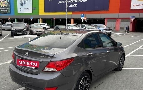 Hyundai Solaris II рестайлинг, 2012 год, 800 000 рублей, 2 фотография