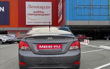 Hyundai Solaris II рестайлинг, 2012 год, 800 000 рублей, 3 фотография