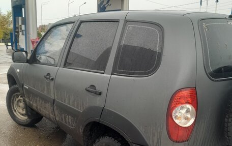 Chevrolet Niva I рестайлинг, 2012 год, 645 000 рублей, 4 фотография