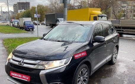 Mitsubishi Outlander III рестайлинг 3, 2017 год, 2 320 000 рублей, 6 фотография