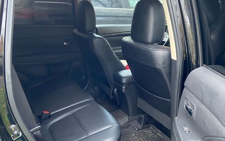 Mitsubishi Outlander III рестайлинг 3, 2017 год, 2 320 000 рублей, 20 фотография