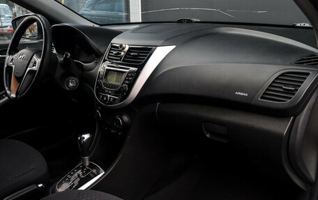 Hyundai Solaris II рестайлинг, 2013 год, 877 000 рублей, 9 фотография