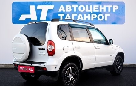Chevrolet Niva I рестайлинг, 2017 год, 749 000 рублей, 5 фотография