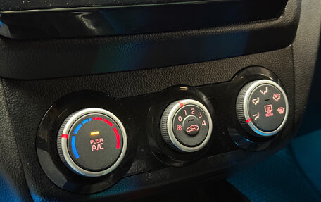 KIA Rio III рестайлинг, 2016 год, 876 300 рублей, 11 фотография