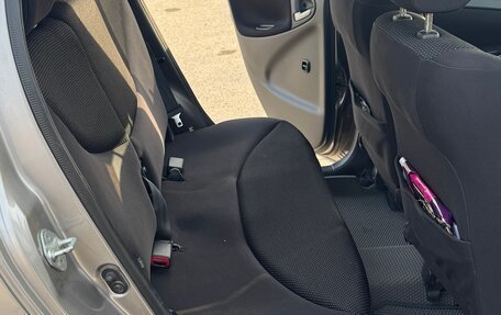 Toyota Vitz, 2001 год, 455 000 рублей, 9 фотография