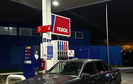 Mercedes-Benz W124, 1988 год, 300 000 рублей, 1 фотография