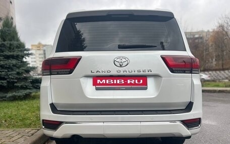 Toyota Land Cruiser, 2021 год, 13 500 000 рублей, 4 фотография