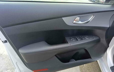 KIA Cerato IV, 2021 год, 2 200 000 рублей, 10 фотография