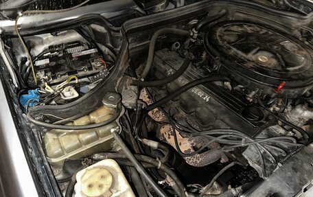 Mercedes-Benz W124, 1988 год, 300 000 рублей, 28 фотография