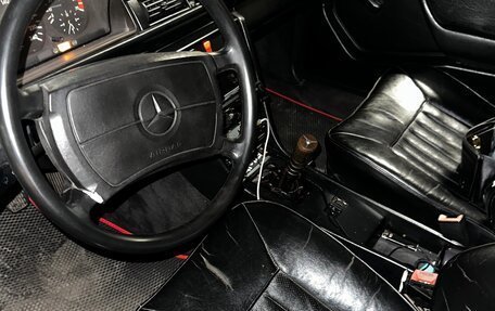 Mercedes-Benz W124, 1988 год, 300 000 рублей, 34 фотография