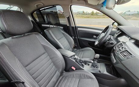 Renault Laguna III рестайлинг, 2008 год, 450 000 рублей, 15 фотография