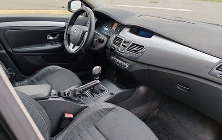 Renault Laguna III рестайлинг, 2008 год, 450 000 рублей, 16 фотография