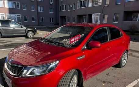 KIA Rio III рестайлинг, 2013 год, 830 000 рублей, 2 фотография