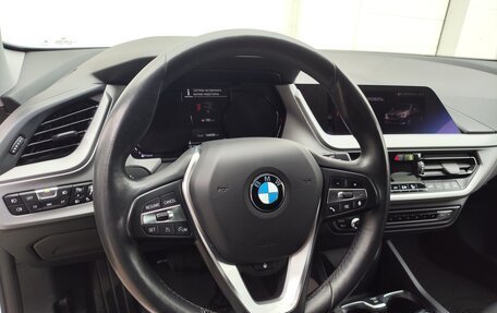 BMW 1 серия, 2019 год, 2 699 000 рублей, 12 фотография