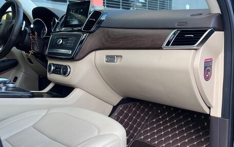 Mercedes-Benz GLS, 2016 год, 5 500 000 рублей, 30 фотография