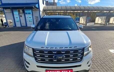 Ford Explorer VI, 2017 год, 2 800 000 рублей, 1 фотография